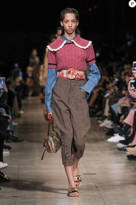 miu miu collection automne hiver 2016-17|Desfile Automne Hiver 2016 .